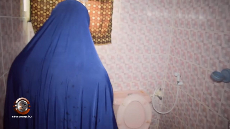 Tusweet9ja: สาวใส่ฮิญาบวัยรุ่น โดนควยยาวยืดรูตูดจนหลวม