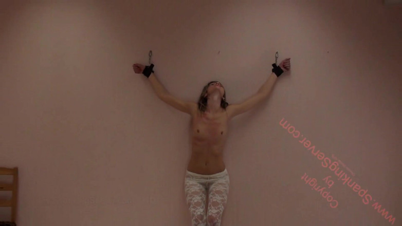 Spanking Server: Bat na piersi cukierki 2104