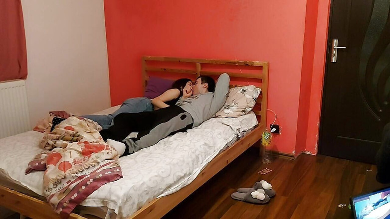 Alex and Luiza: Bercinta yang indah, dua kekasih di kamar hotel tengah malam