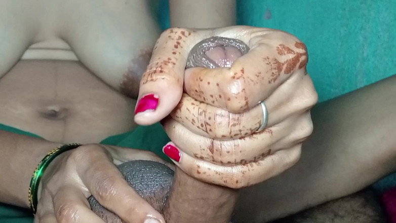 Outdoor header 15: Bhabhi ji ne apne Devar ka land ko kat Diya...