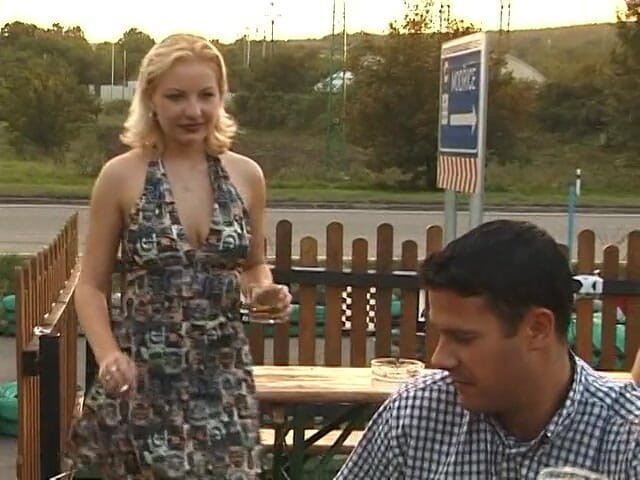 Lucky Cooch: Sexy blonde chick has a nice time outdoors at the...