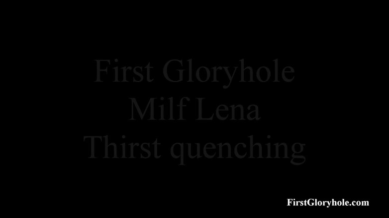 First Gloryhole: Lena - Kencing Ke Dalam Piala - Menelan Kencing