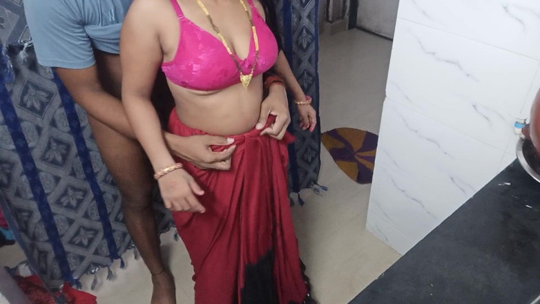 Hindi-Sex: Hot Desi MILF Rides Cock with Perfect Booty - Real Amateur...