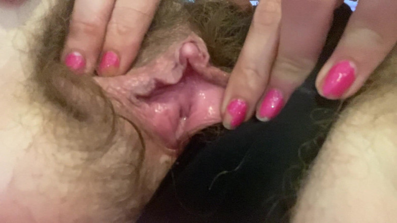 Cuteblonde666: Grande clitoride strofinando primo piano masturbazione mutandine di figa pelosa