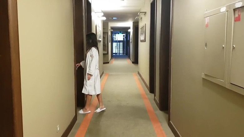 SweetButtocks: I Go to the Hotel Room