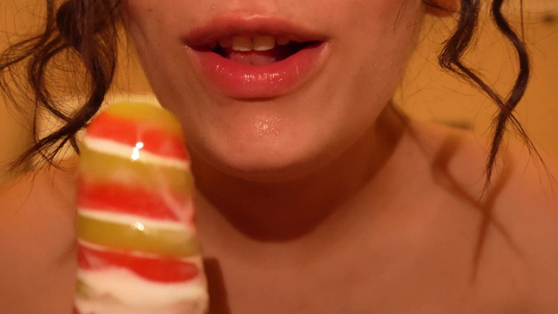 AmayaMori: Guardami trasformare il gelato in una dimostrazione biricella