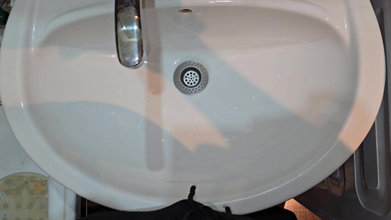 Alpha pee king: Kompilasi pria lagi kencing - pov kencing ke wastafel kamar mandi -...