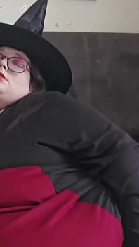 Multi-orgasmus-gothic-hexenspiel - teil 2