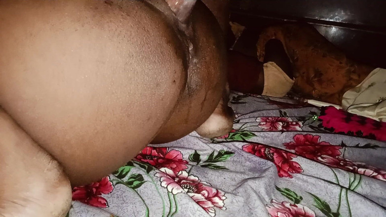 Xhtad: Desi-meisjes erg aardige meisjes