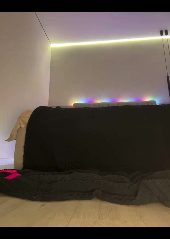 JuiceLussie: Riding the Dildo and Pussy Fucking