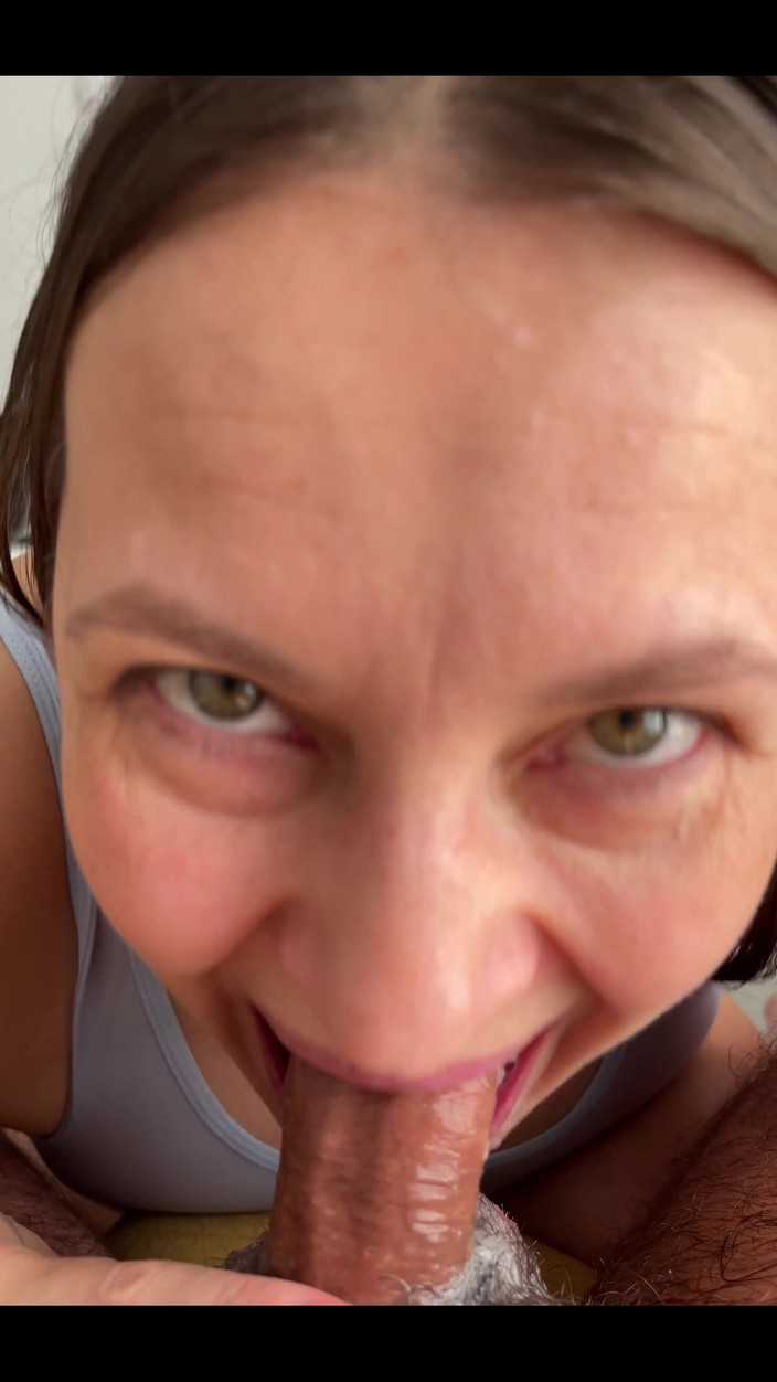 Crypto Mommy: 可愛い顔とセックス時の変態を見てください あなたが見たことがありますか?