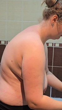 สามีเงี่ยนจับได้ภรรยาBBWหน้าอกใหญ่กำลังอาบน้ำเร็ว ๆ