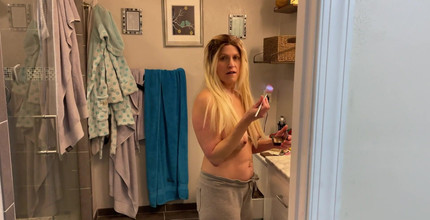 TabithaXXX: Atrapó Tabitha maturbándose