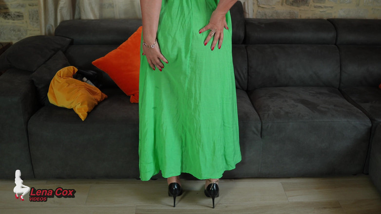 Lena Cox: My Pussy Can’t Stop Cumming - Wet, Loud &amp; Messy