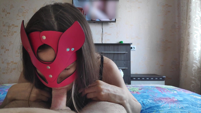 Sasha Green: En väns styvsyster gav en avsugning medan jag tittade på...
