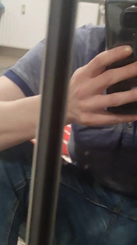 ใครอยากดูว่าเขายืนแข็งขนาดไหน?