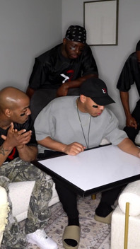 Rickysroom Kazumi przyjmuje sześć dużych czarnych