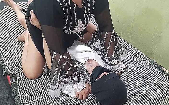 Gullnazkhan: Desi Bhabhi Ki Chudai Dever Ni Chut Phar Di