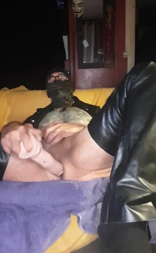 Cockplay4u: Aku lagi asik muasin pantatku pakai dildo ukuran XL