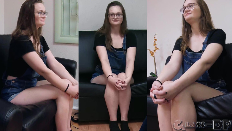 GLASSDP: Cewek culun super semok ini diam-diam ngentot sama kontol besar