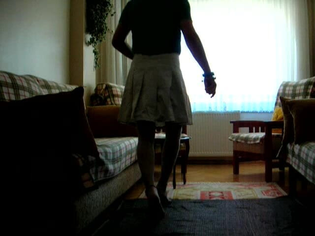 Electrahu: Skirt and High Heels