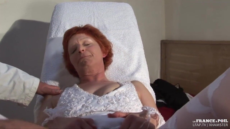 La France a Poil: LFAP - curul unei mirese mature păroase franceze futut și futut cu...