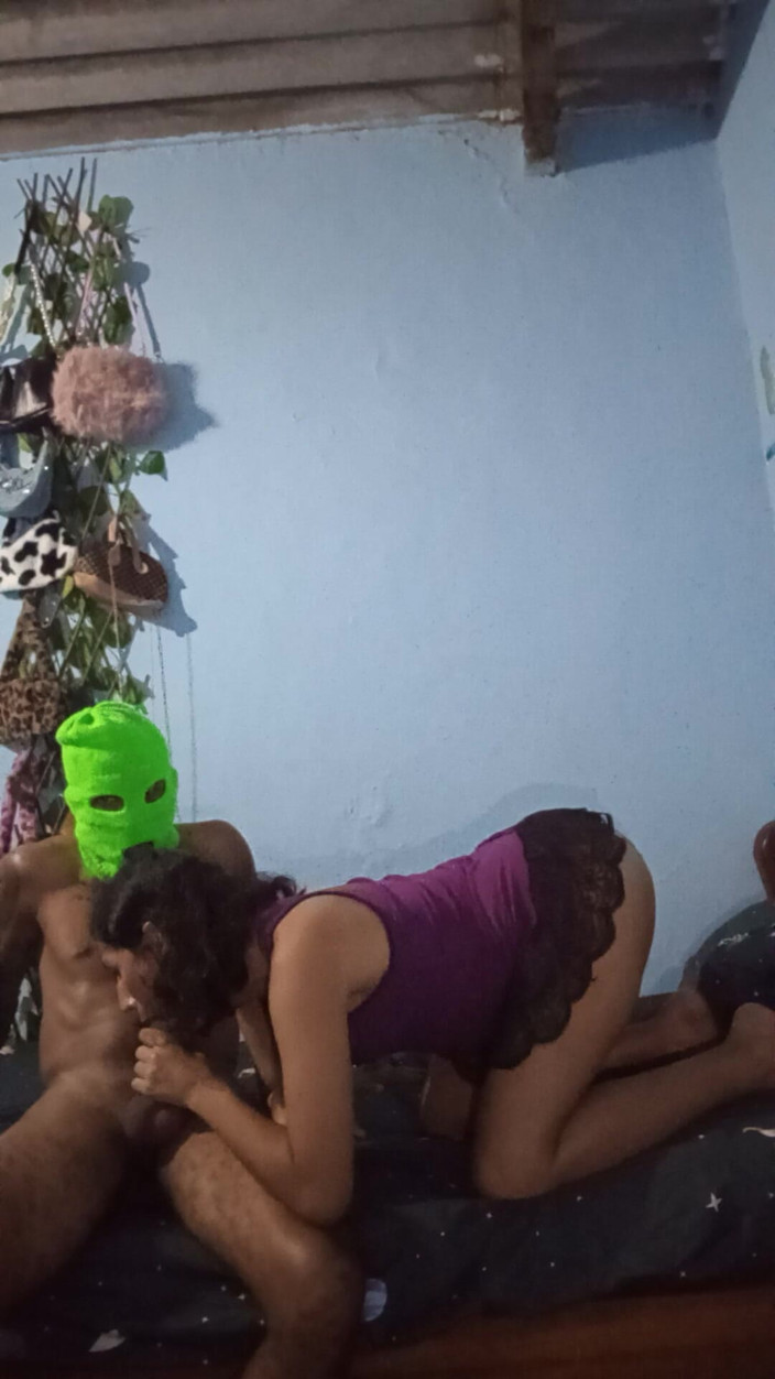 Femboy from Colombia: Kami memberikan segala-galanya dalam pertemuan saya