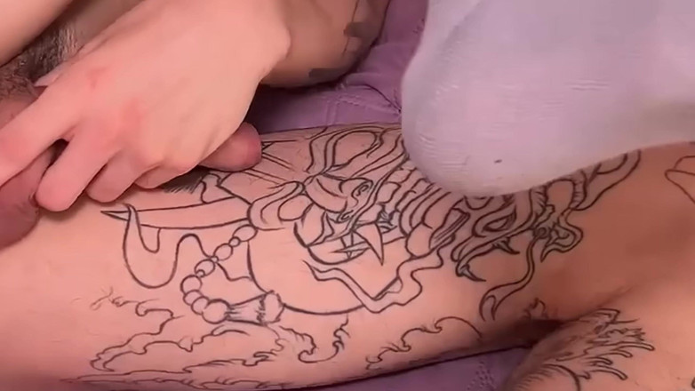 Max Gen: Sexe doux de deux mecs mignons à grosses bites, pipe au...