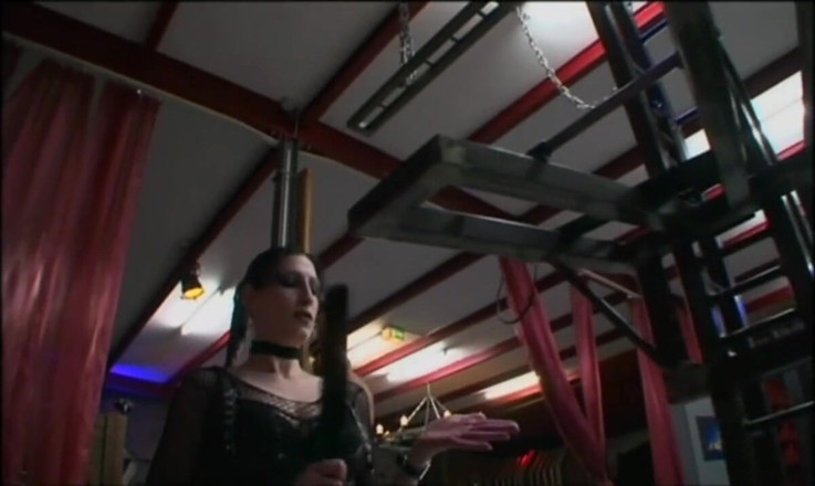 Absolute BDSM films - The original: 支配的なむち打ちぶら下がり