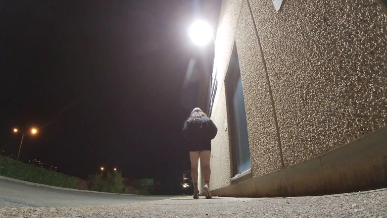 JonasBen: CD is out and about at night on the streets...