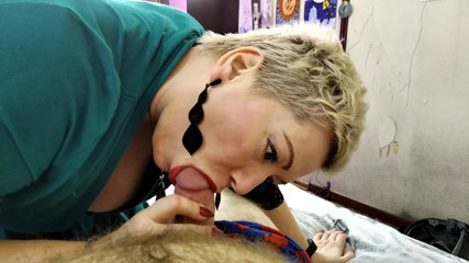 AimeeParadise: Futai nebun al unei soții curvă matură în ciorapi negri!