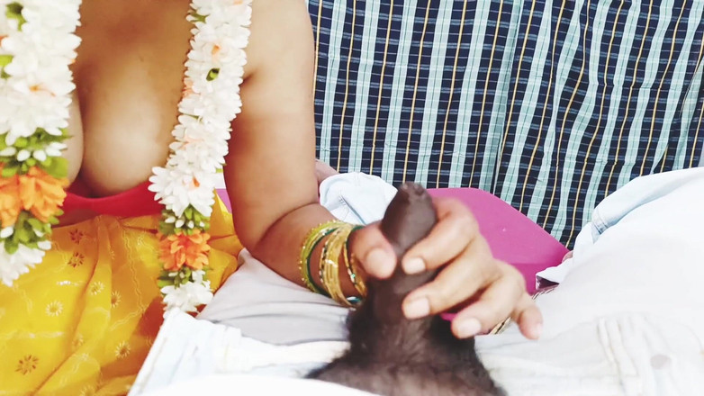 Telugu honey lips: Volledige video, stiefzoon die stiefmoeder neukt, Telugu Vuil praat.