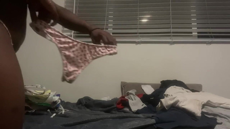 Emperor Kai Da God King: Îmi plac zilele de spălat rufe, cu lenjerie intimă curată