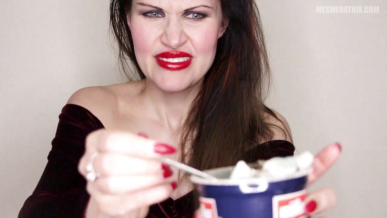 Lady Mesmeratrix Official: Lízání této nechutné