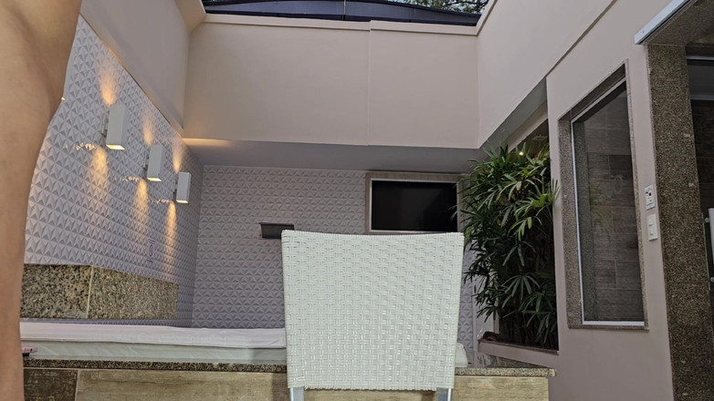 PriscilaBelini: Han slickade min fitta utan kondom och kom ändå in, stoppade...