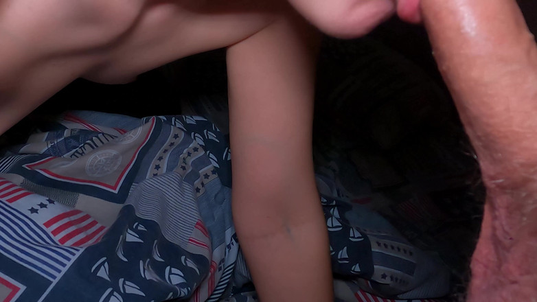 Love_Adventures: Moje nevlastní sestra si chtěla hrát s mým ptákem