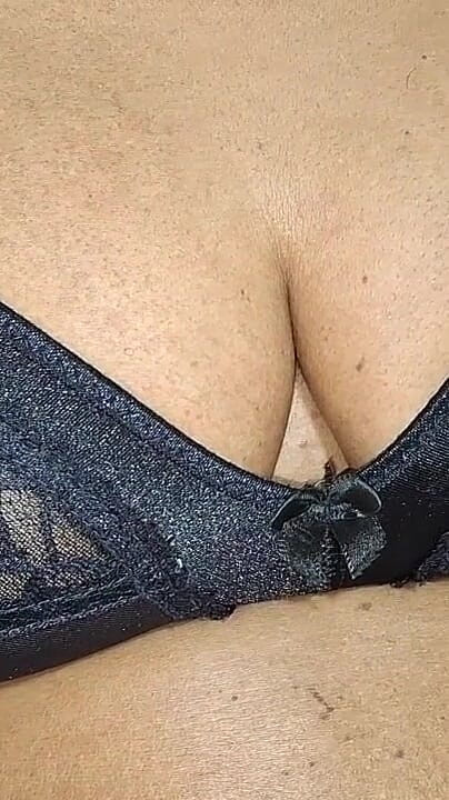Stunning Asian MILF Who Can Fuck Me