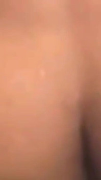 Hintli kadın domaltarak seks yapıyor