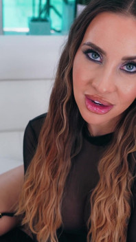 Melissa Stratton dvojitá kuřba