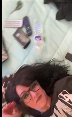MolliexXx: Dotýkám se sama sebe
