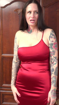 Brooke Lyn rose在派对后吹箫