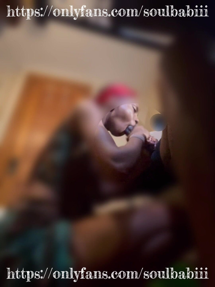 Soulbabii: Dojení na špičkové úrovni pro jeho ptáka