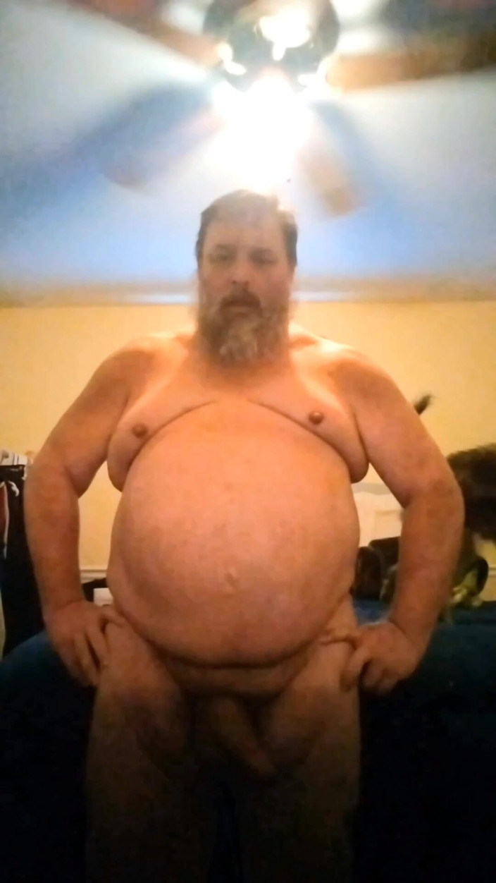 GeneWadexxx: Большой мужик мастурбирует и кончает