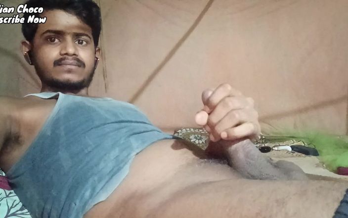 Wild Stud: India choco masturbación con la mano parte 14