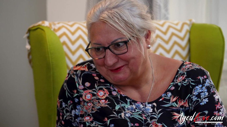 Old Nanny: AGEDLOVE - bunică cu părul cărunt recreând scene porno cu iubitul