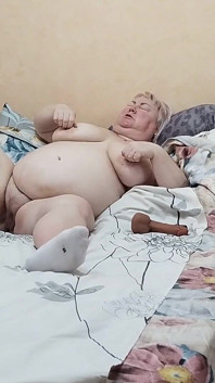 장난감으로 자위하는 거유 여친