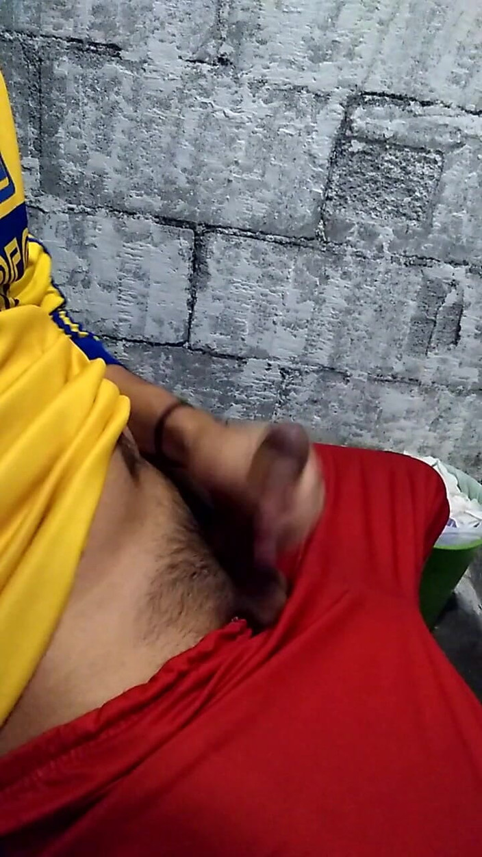 AlexAlejandro13: Una noche donde me oro en toda la cara rica...
