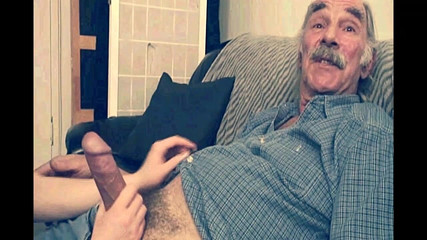 My Dirty Family: Büyük yaraklı yaşlı adam ateşli genç fahişeyi sikiyor