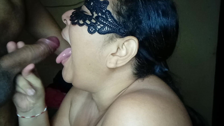 Jaky2023: 義理の息子が大きなチンポで義母を誘惑し、義理の母は彼が絶頂するまで彼に乗る