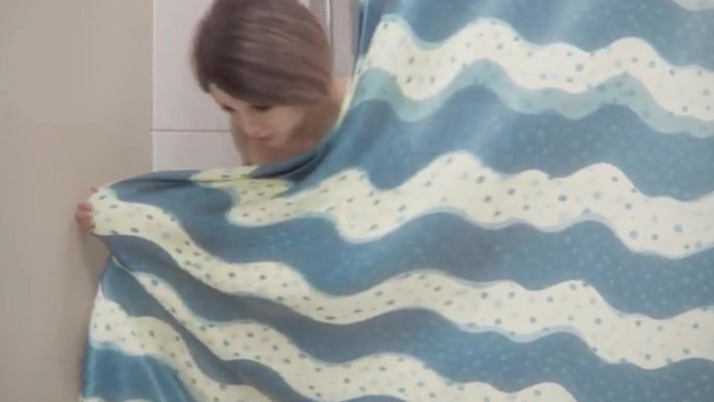 Hot sex game: Трахаю мачуху у ванній кімнаті